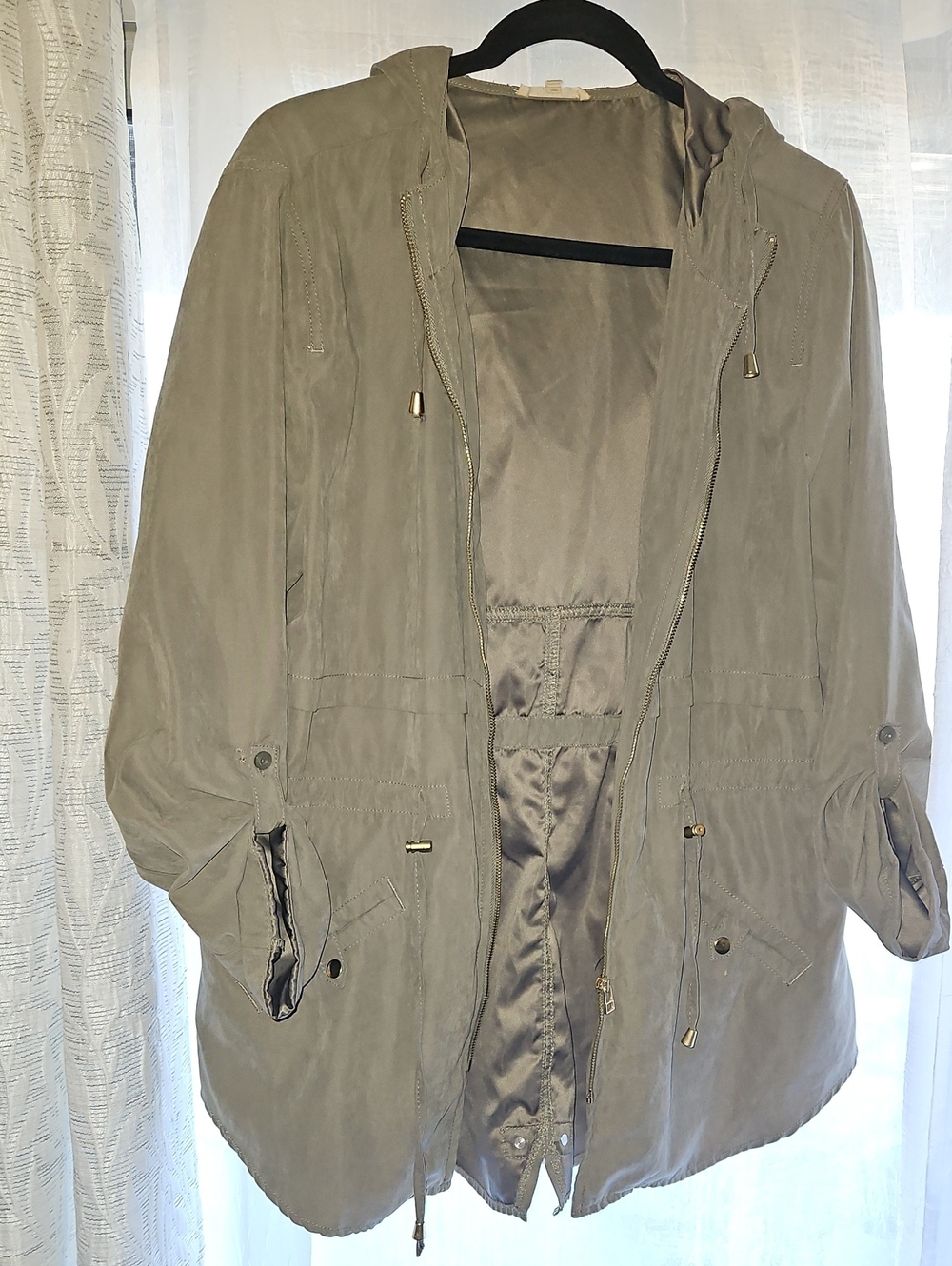 Maurices Men's Hooded Lightweight Jacket in Olive Green